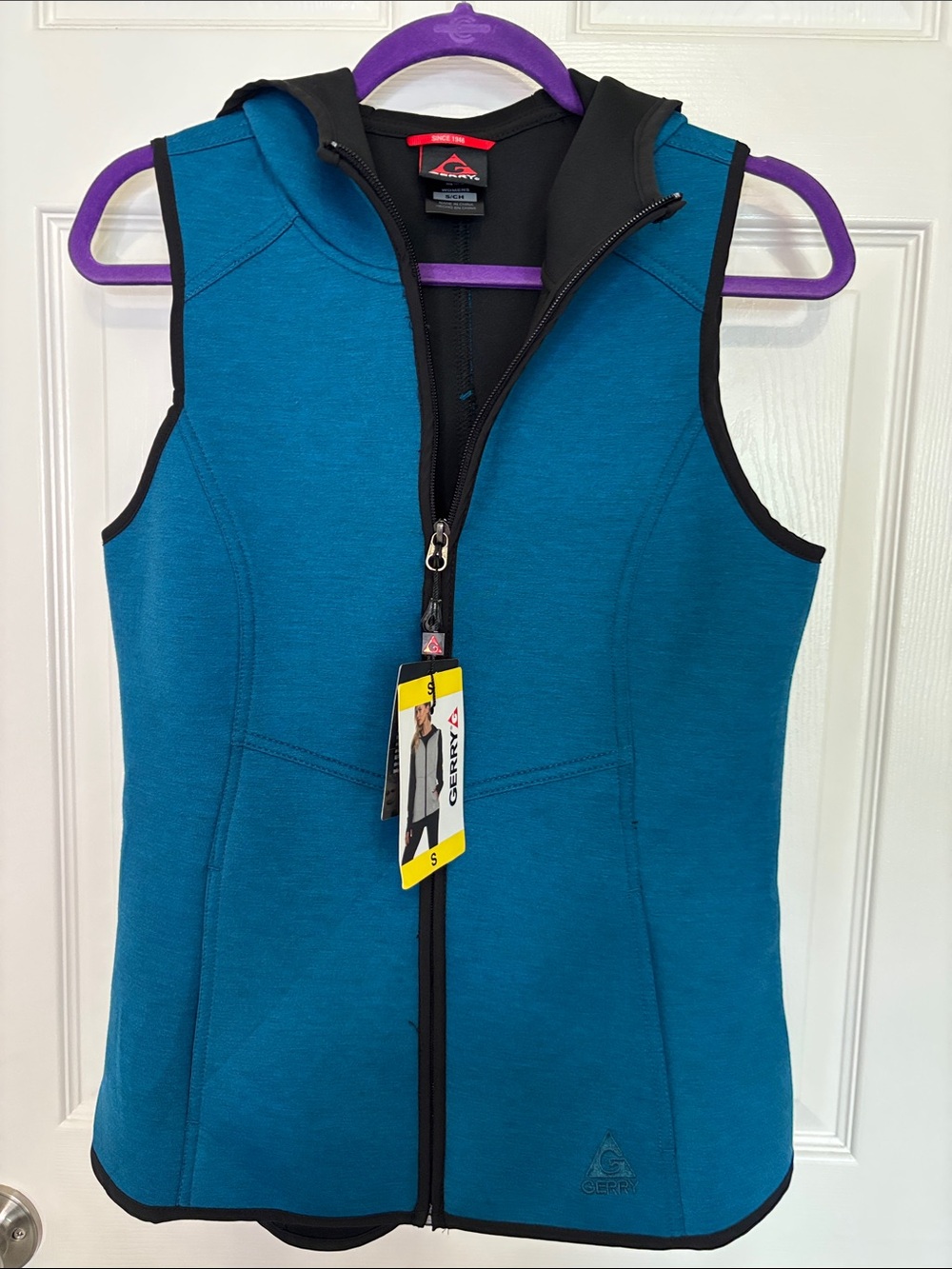 Gerry Weber Women’s Teal Hooded Zip Sleeveless Vest Activewear Size S NWT
